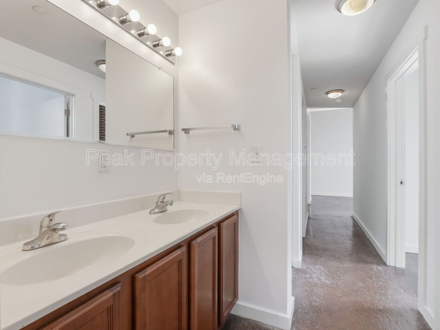 Gallery Image 19