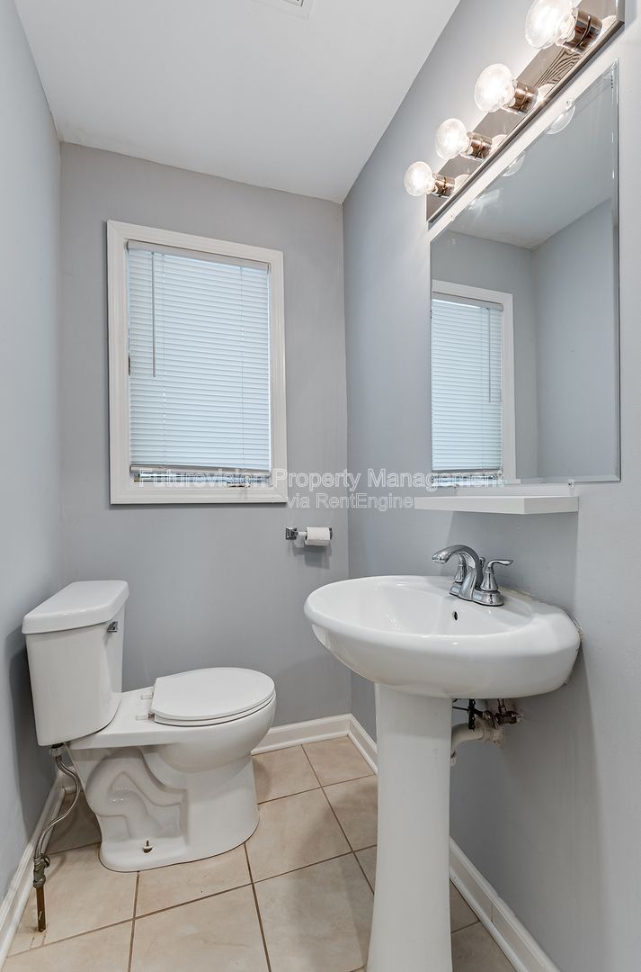Gallery Image 13