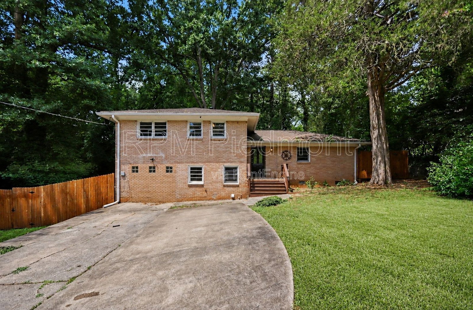Gallery Image 0