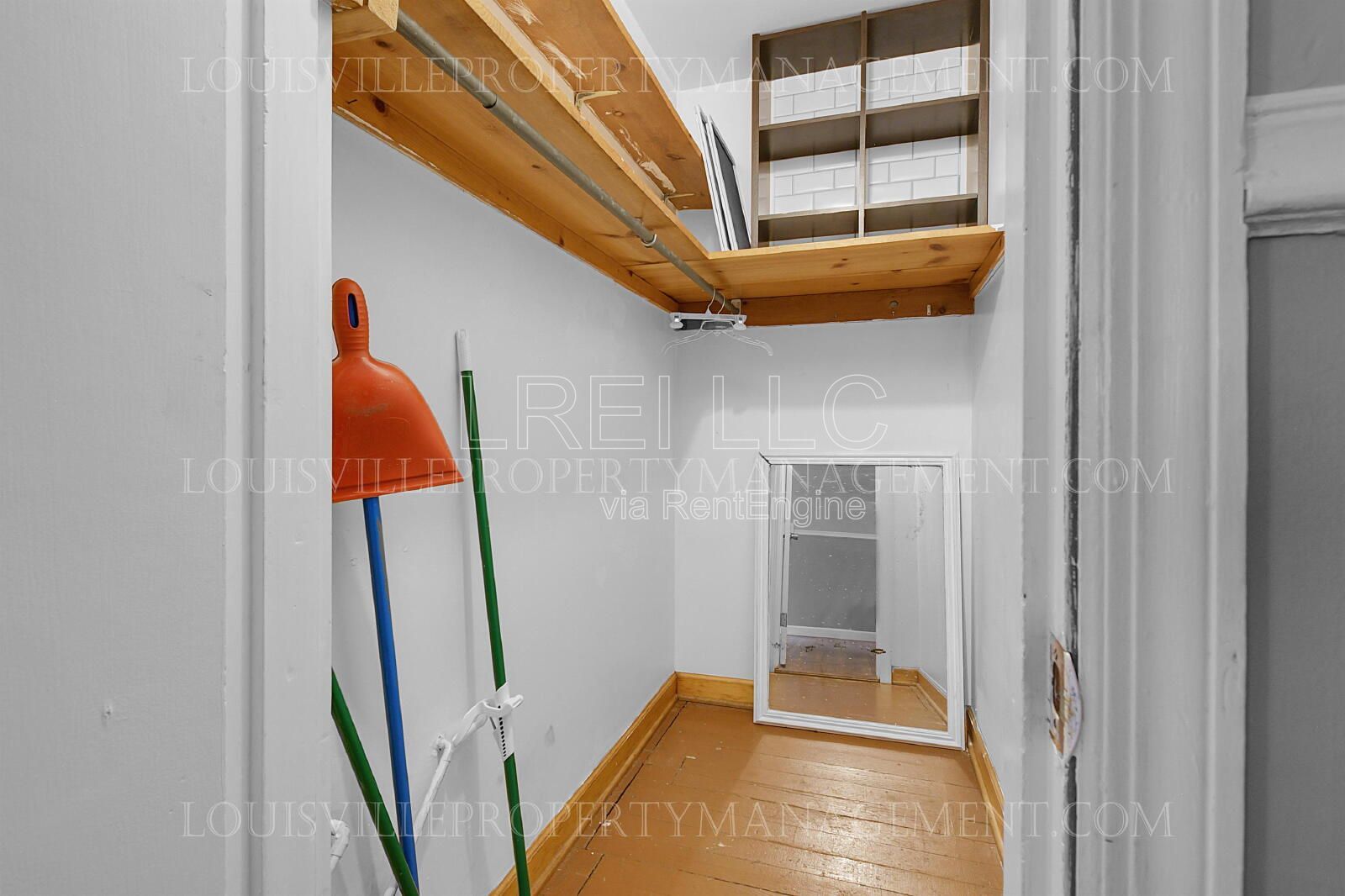 Gallery Image 17