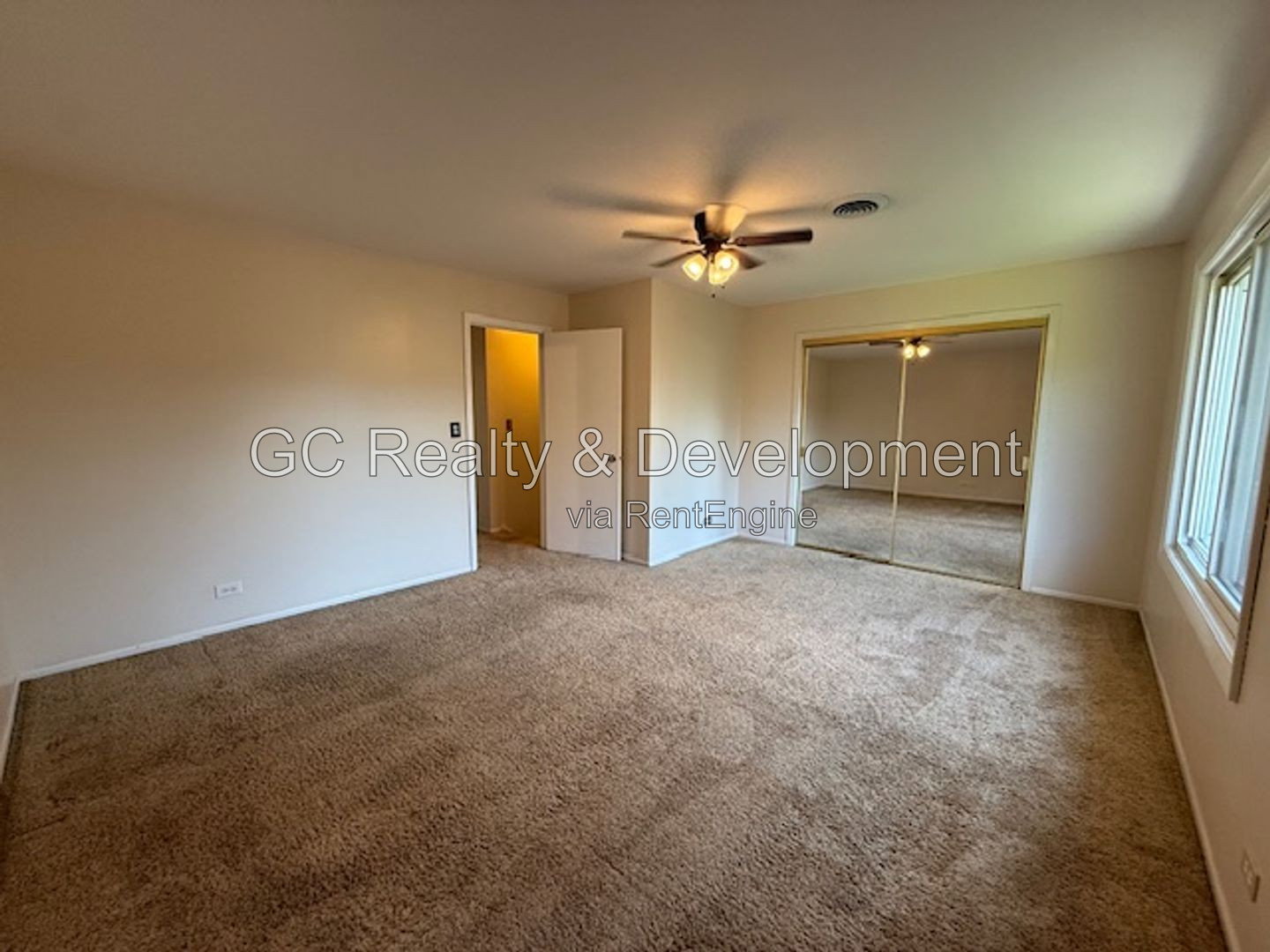 Gallery Image 18