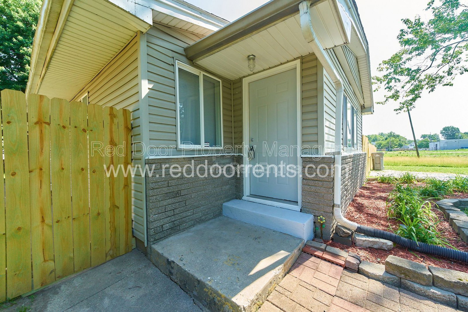 Gallery Image 0
