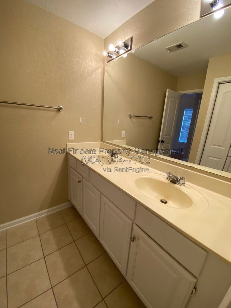 Gallery Image 18