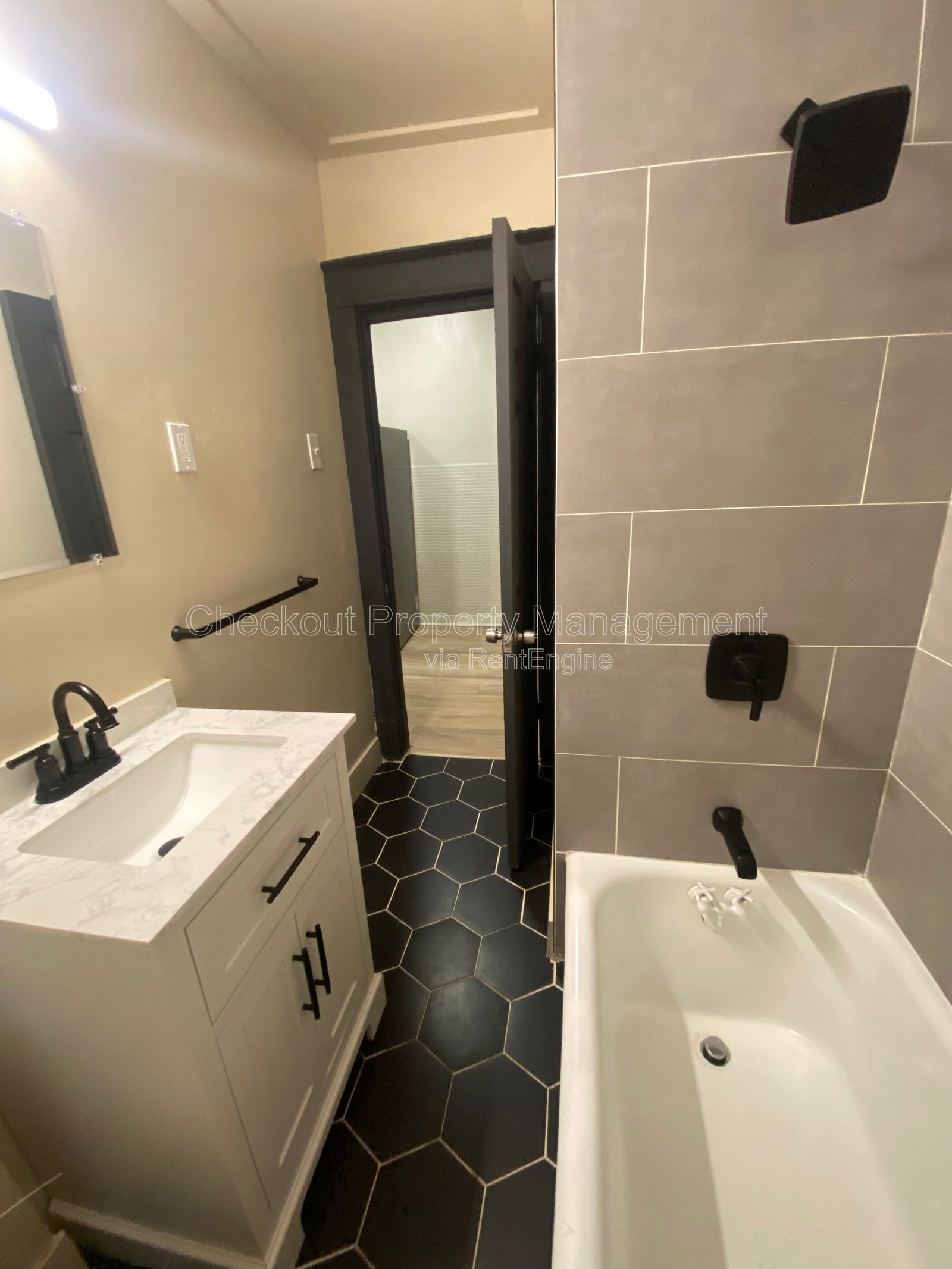 Gallery Image 17