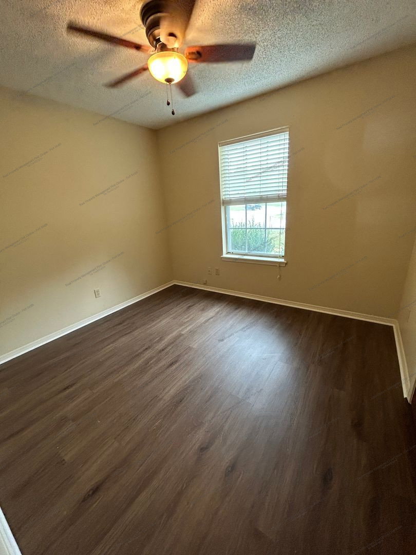 Gallery Image 20