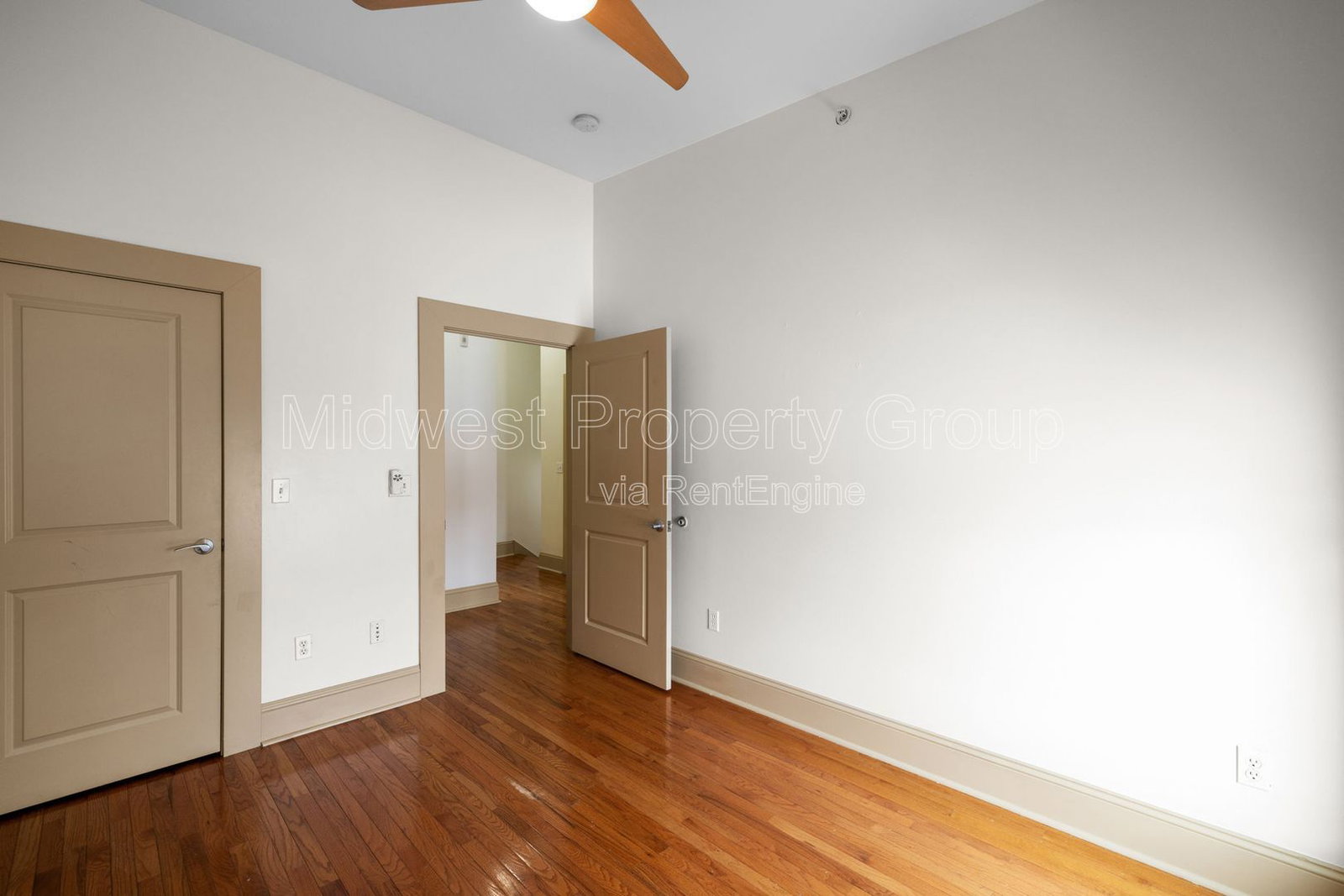 Gallery Image 15