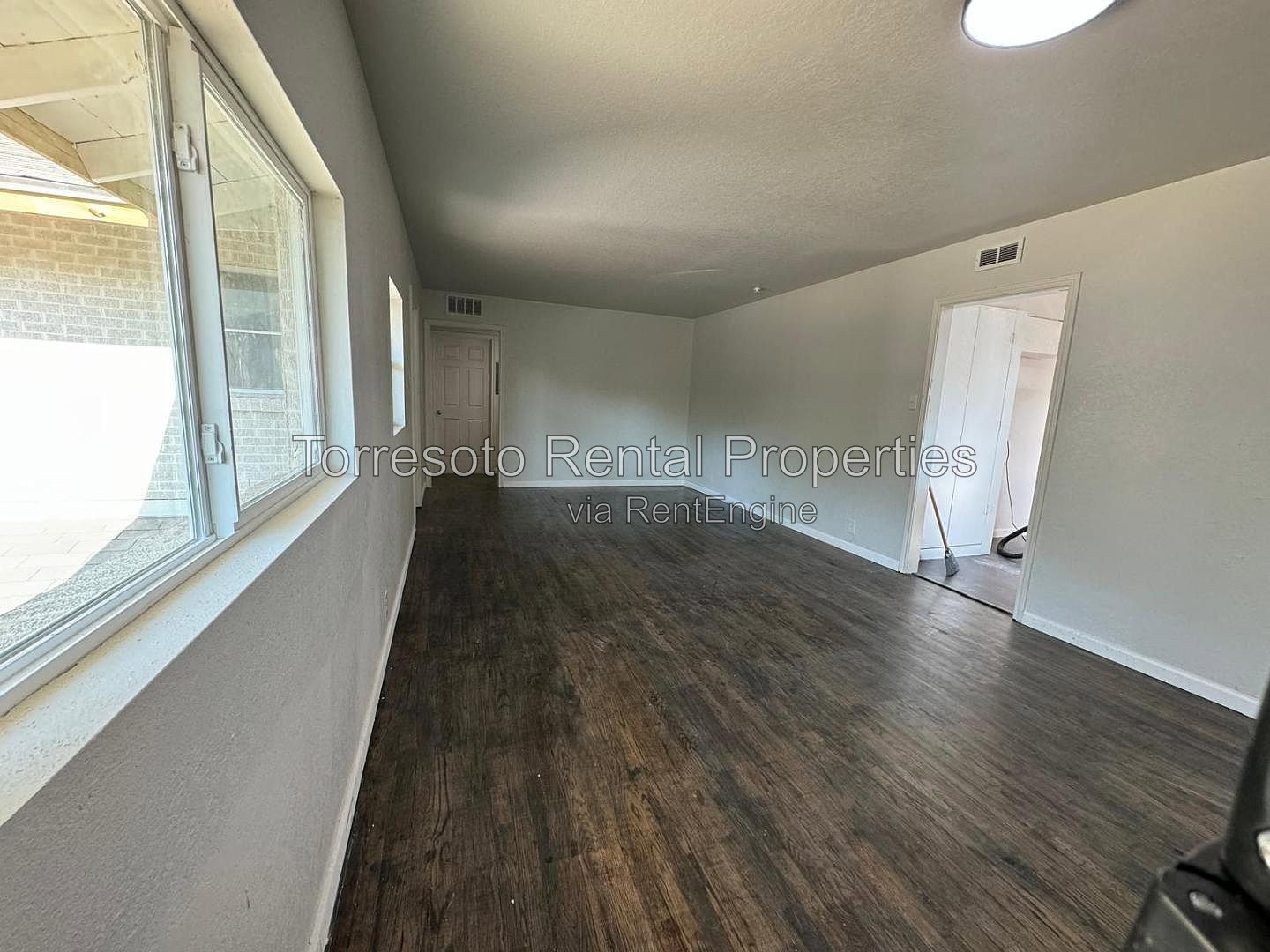 Gallery Image 15