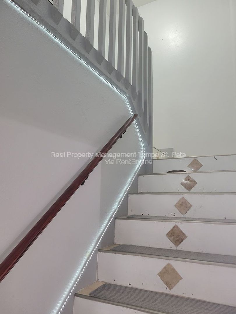 Gallery Image 19