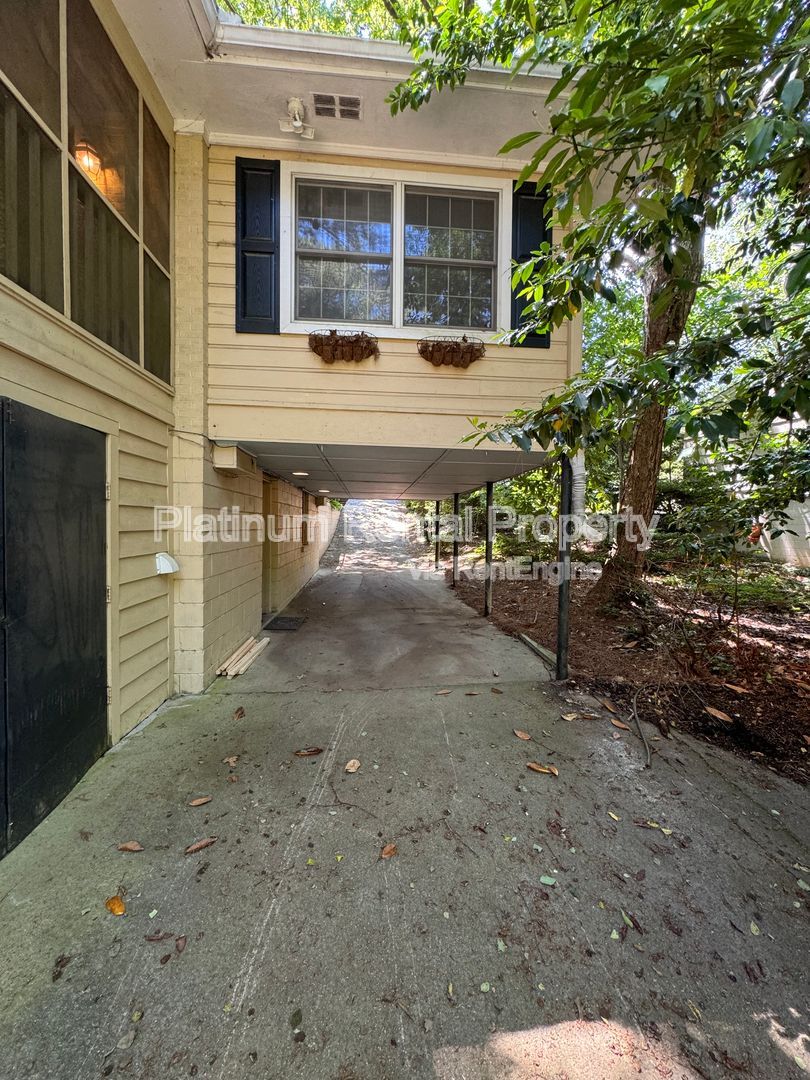 Gallery Image 44