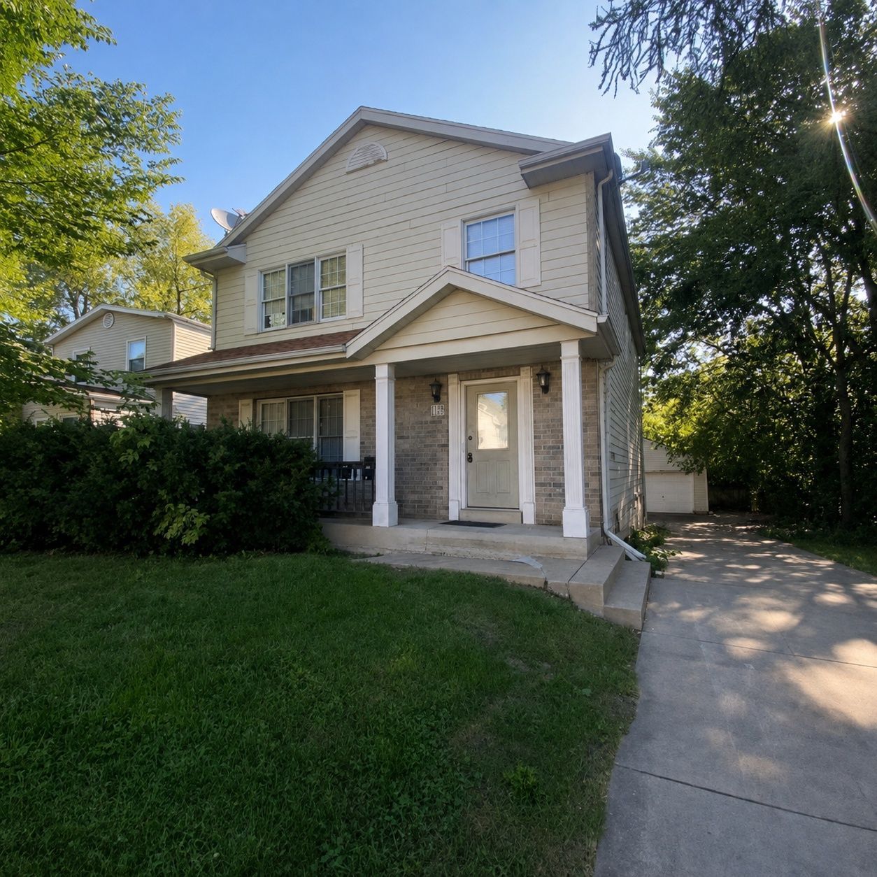 3BR West Allis Lower | Garage Parking + Hardwood Floors