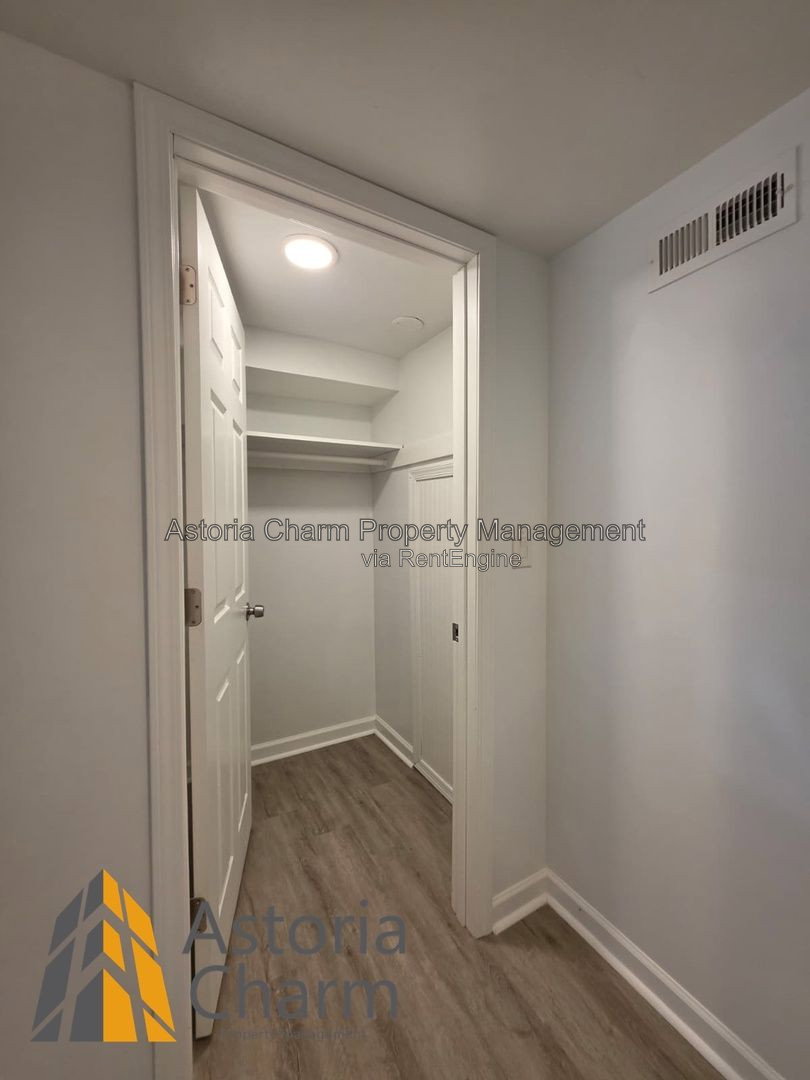 Gallery Image 33