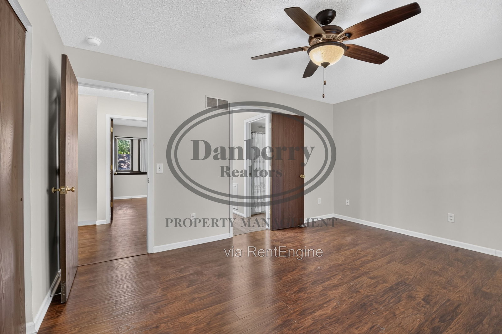 Gallery Image 18