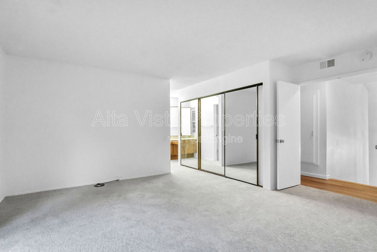 Gallery Image 21