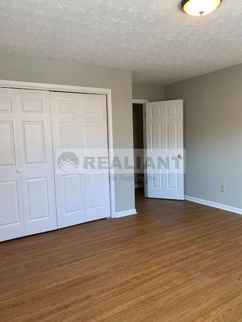 Gallery Image 16
