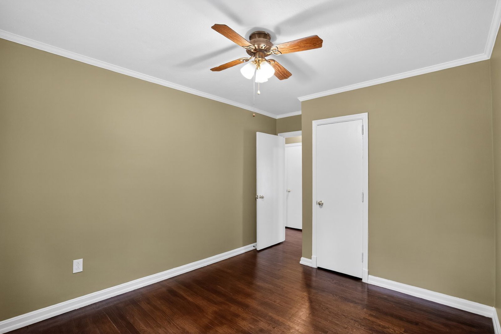 Gallery Image 15