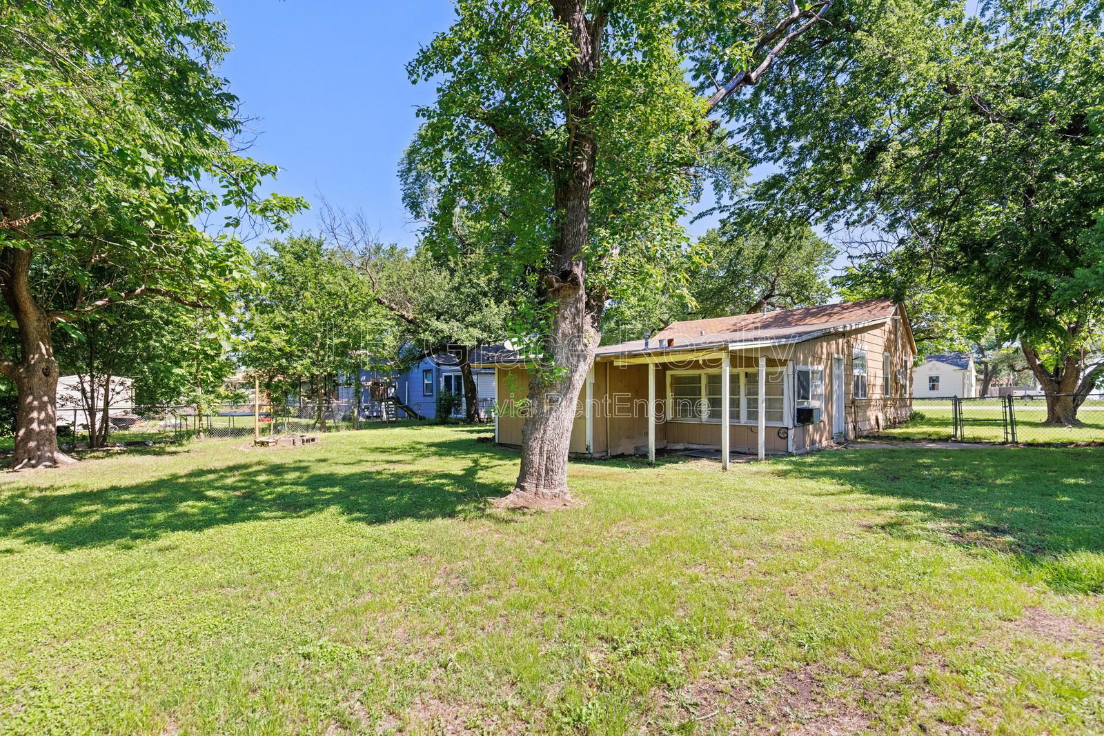 Gallery Image 17