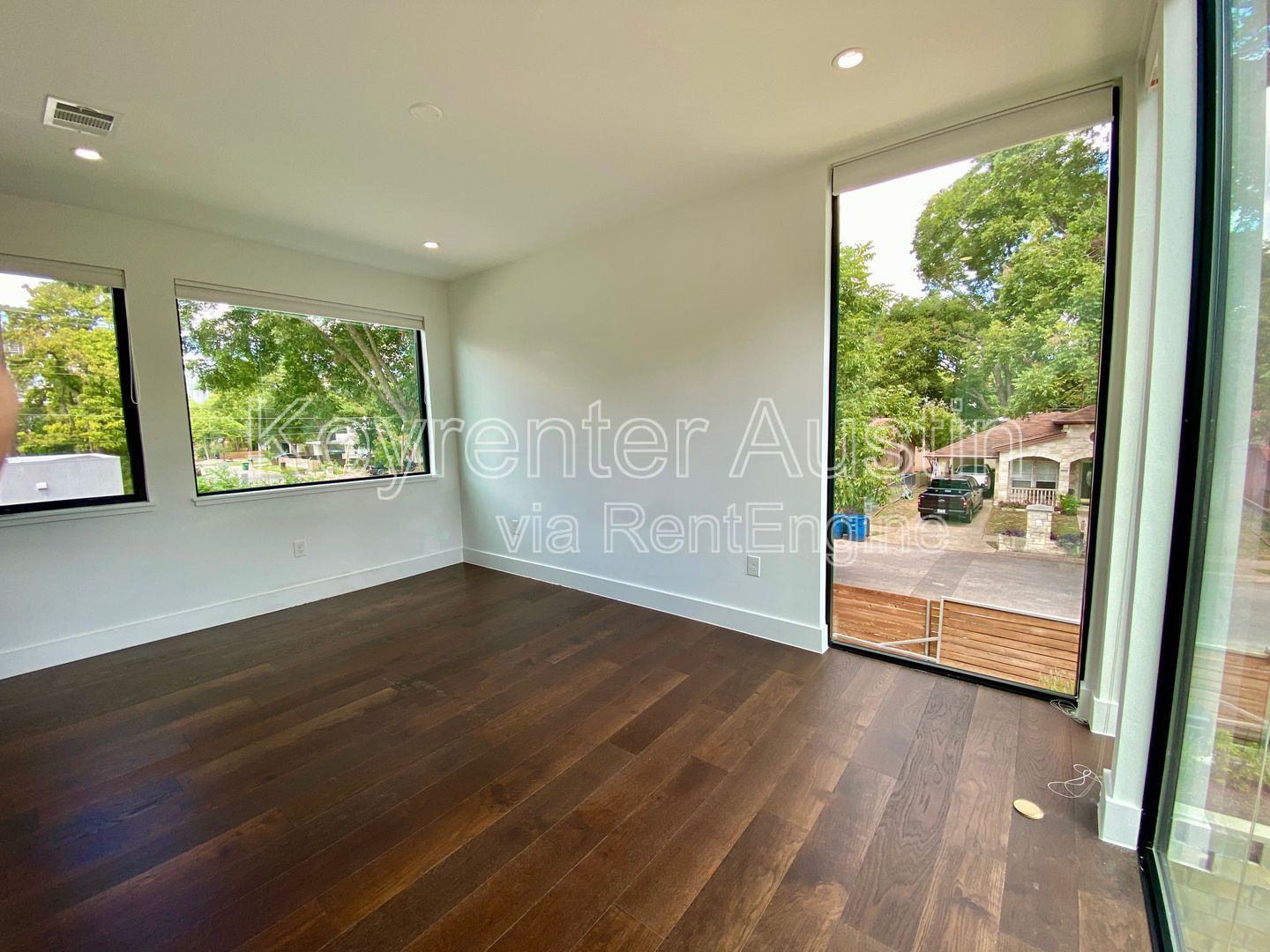 Gallery Image 36