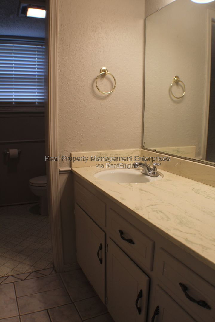 Gallery Image 14