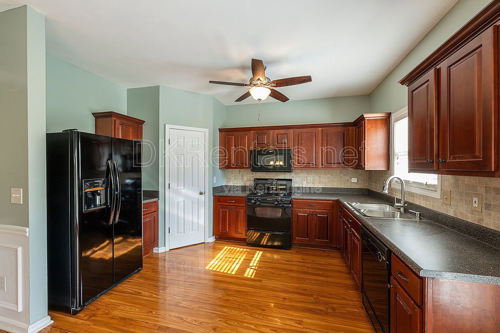 Gallery Image 8