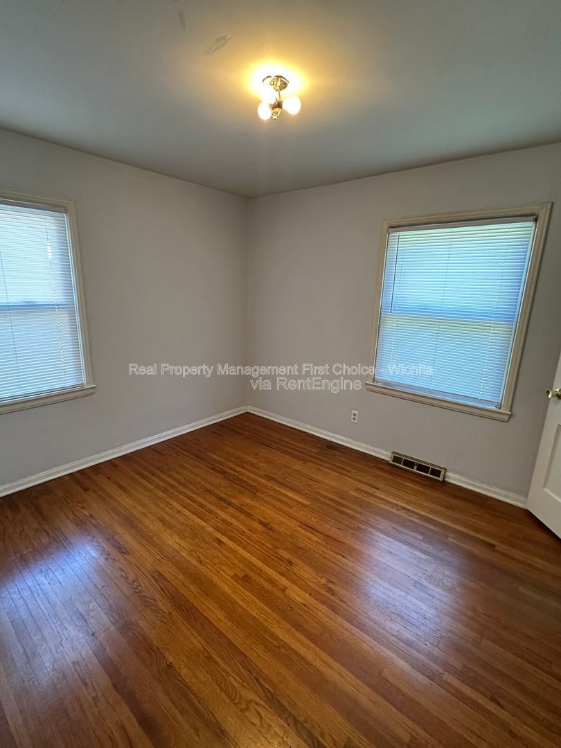 Gallery Image 11