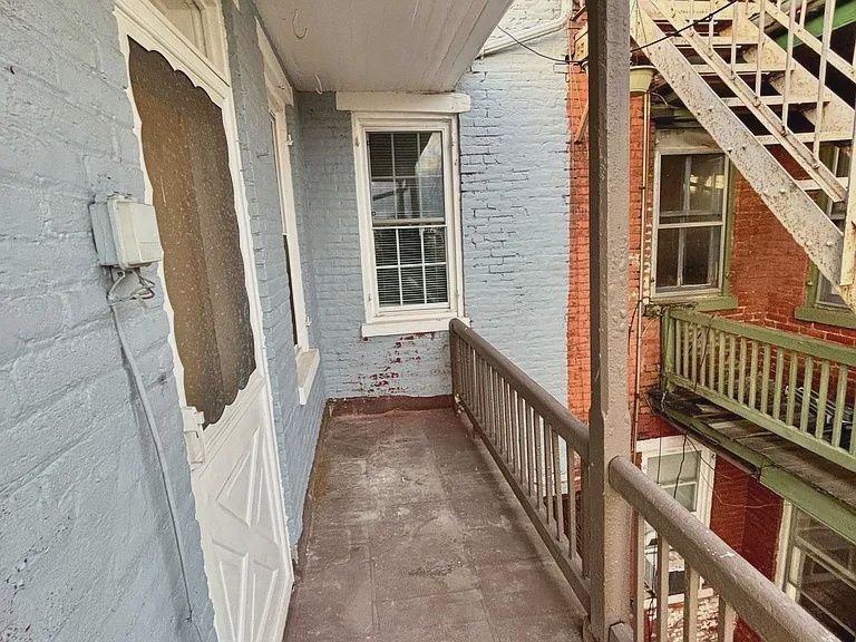 Gallery Image 15