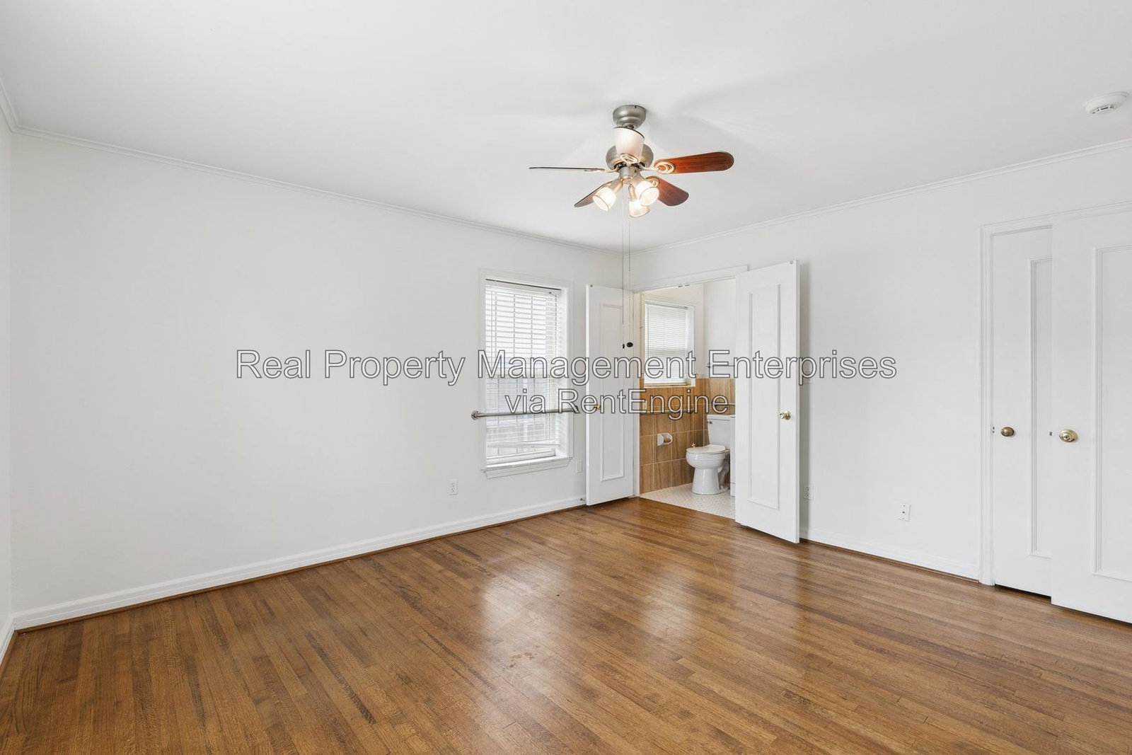 Gallery Image 37