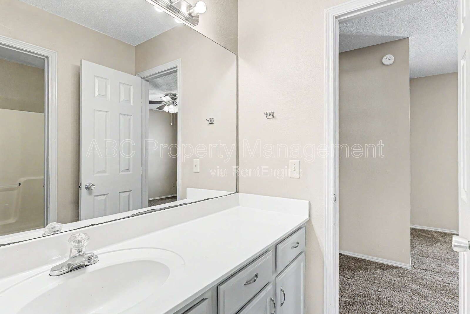 Gallery Image 16