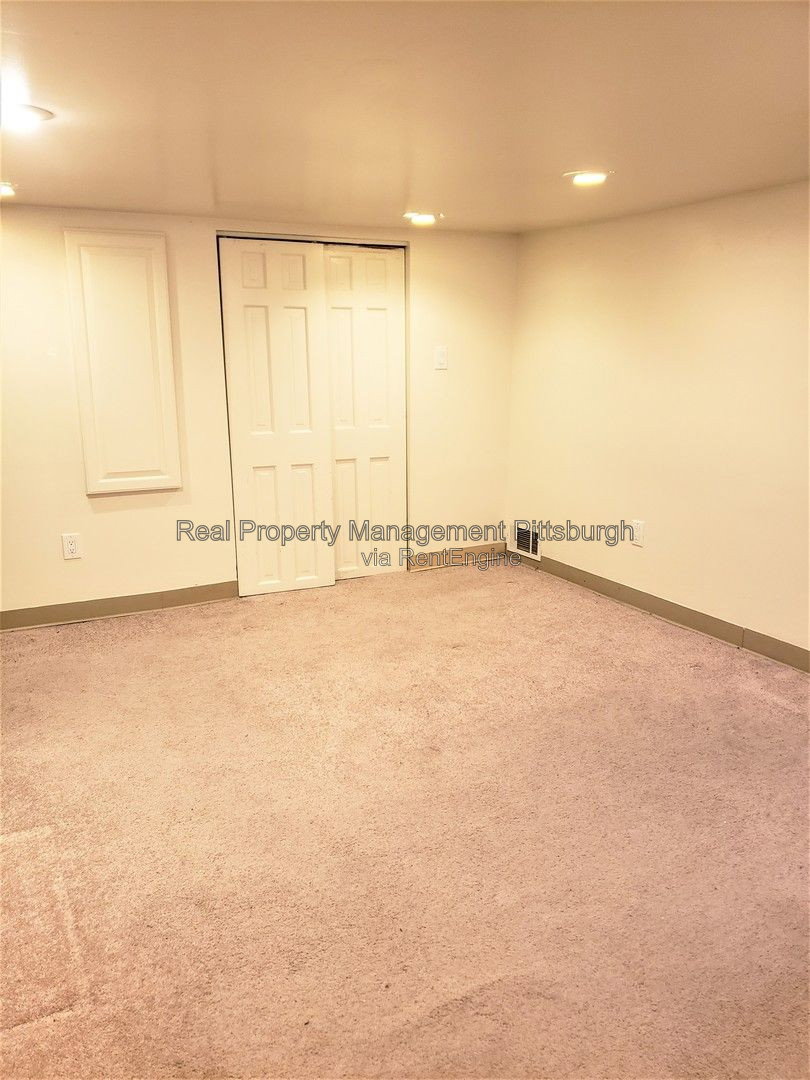 Gallery Image 19