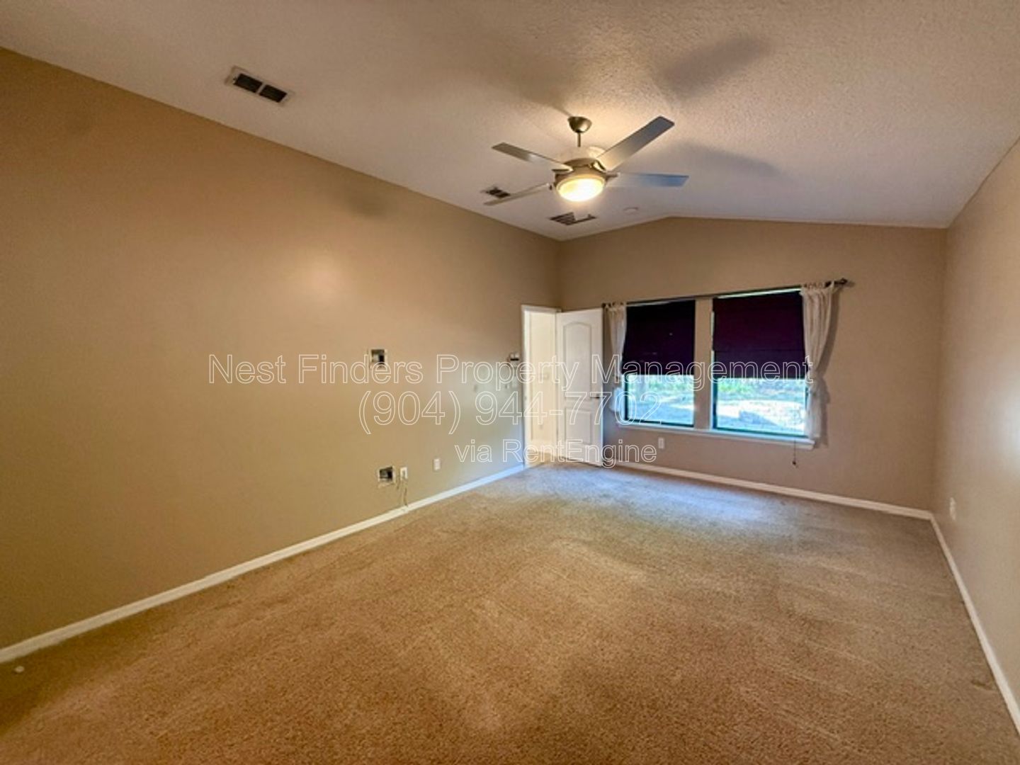 Gallery Image 17