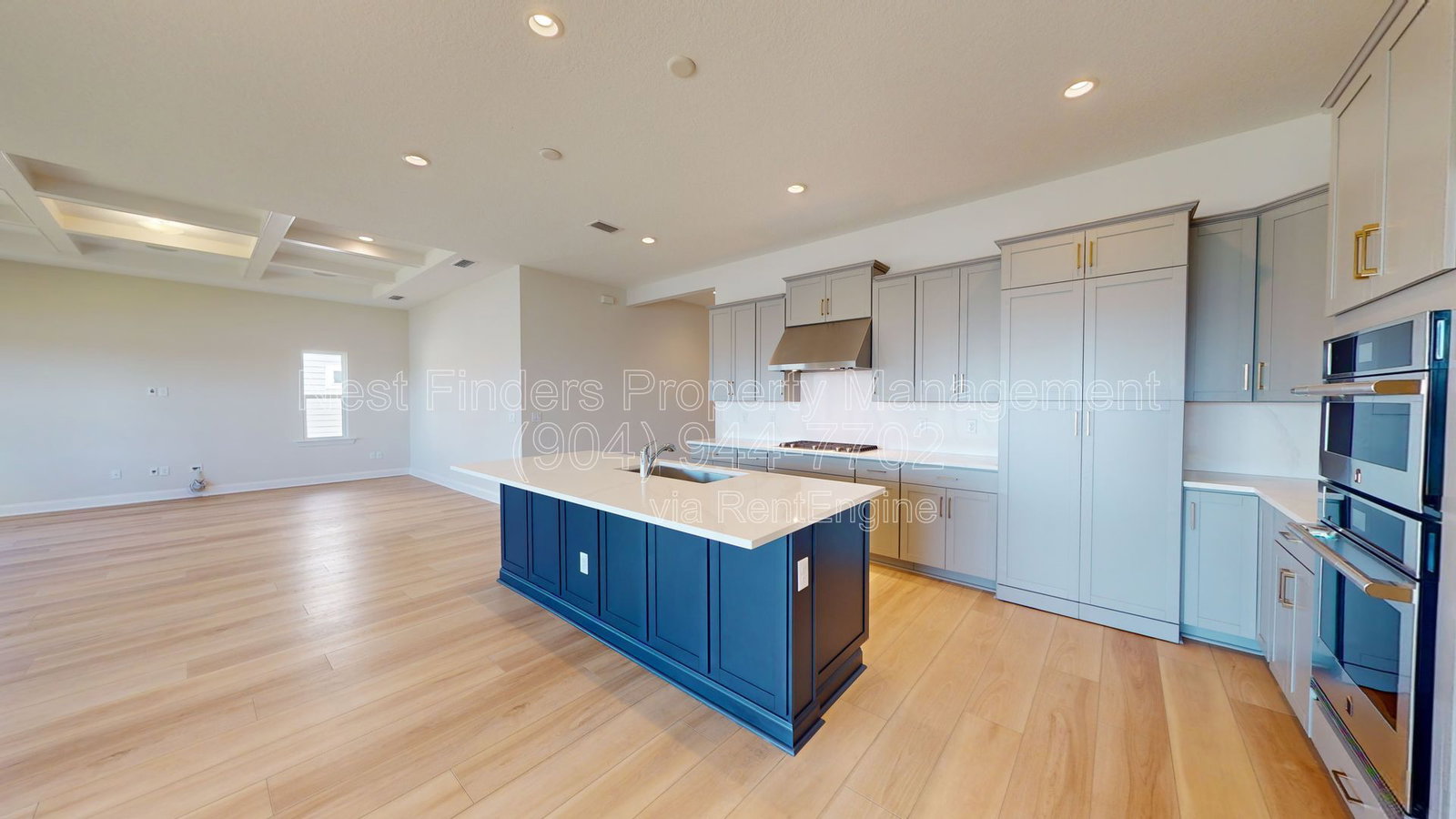 Gallery Image 0