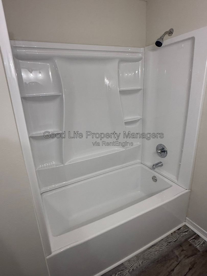 Gallery Image 14