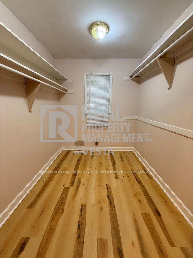 Gallery Image 20