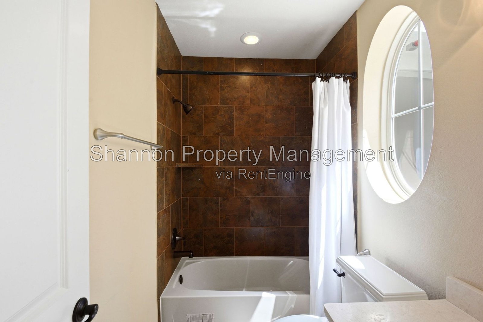 Gallery Image 38