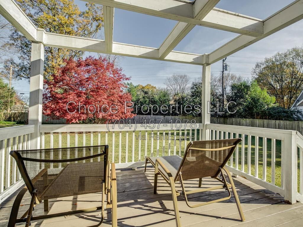 Gallery Image 17