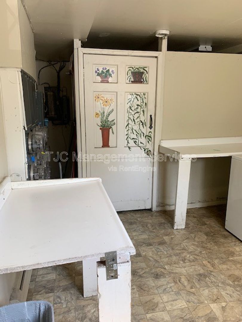 Gallery Image 18