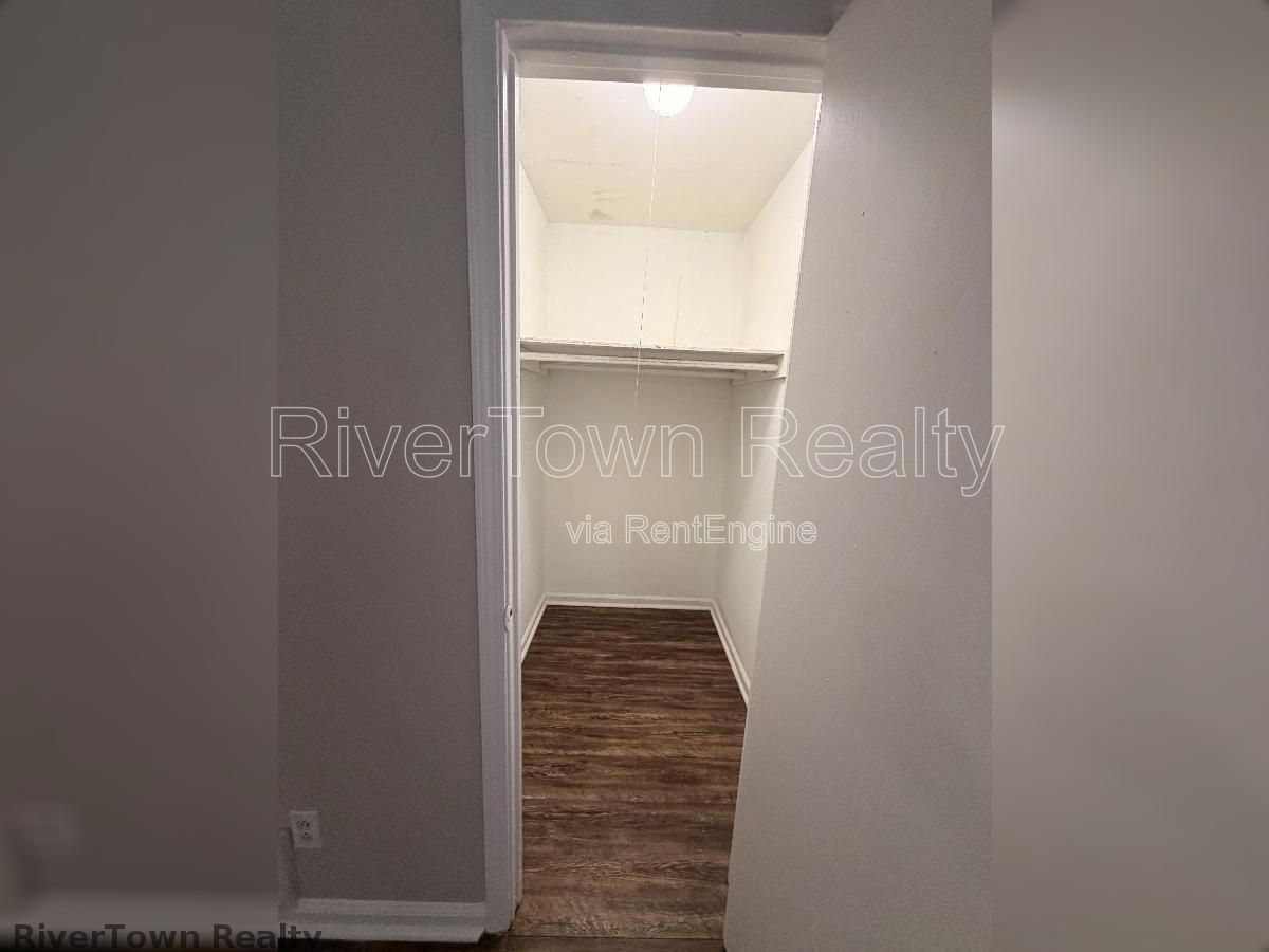 Gallery Image 24