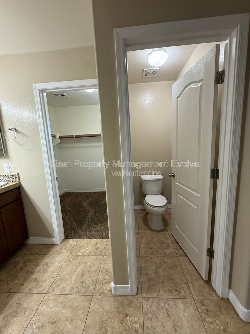Gallery Image 20