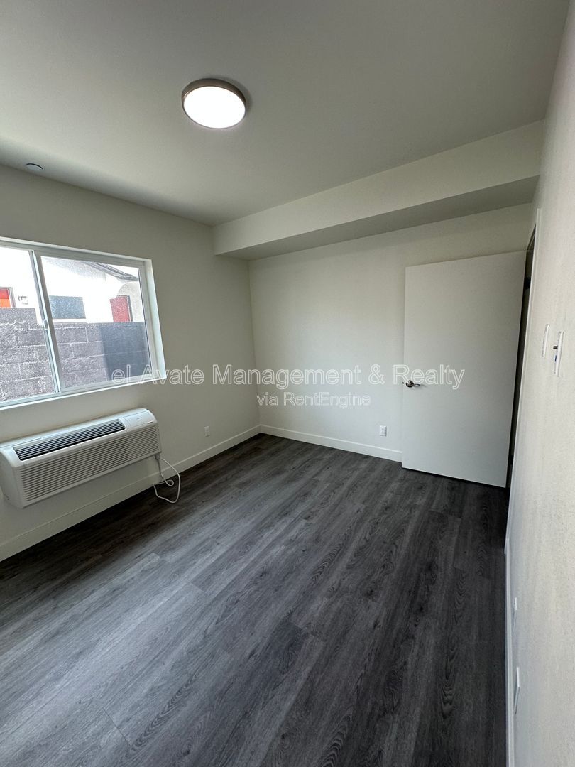 Gallery Image 12