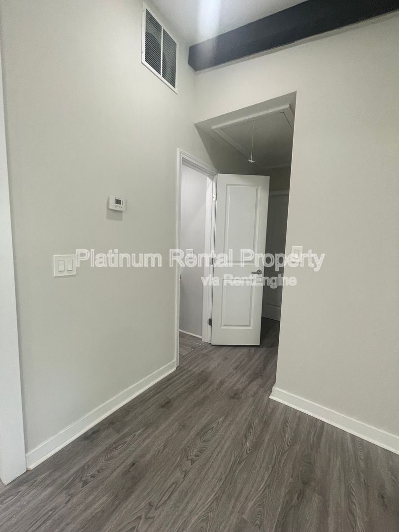Gallery Image 50