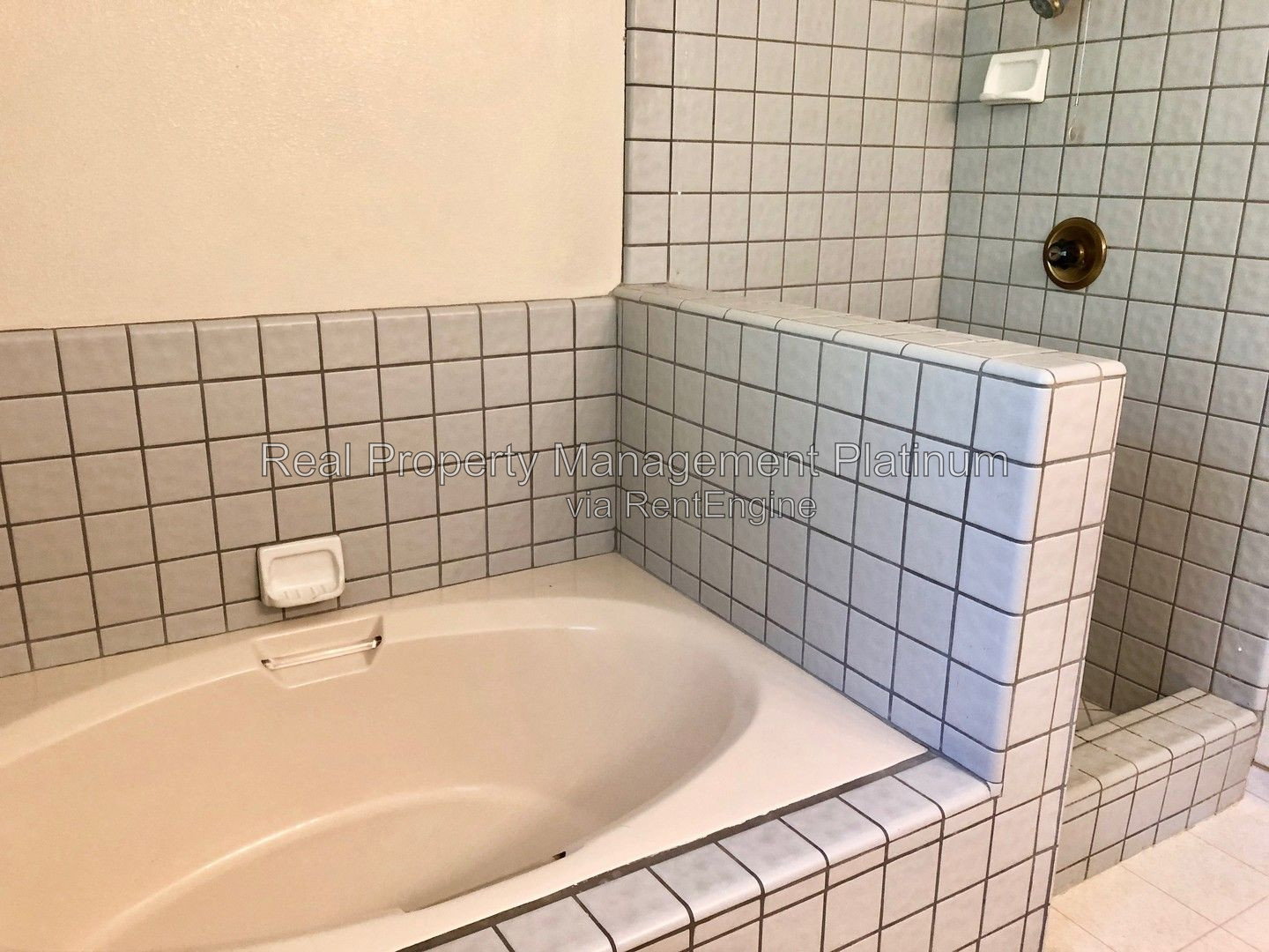 Gallery Image 18