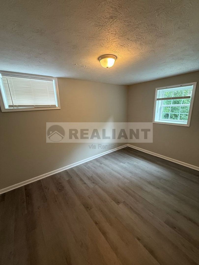 Gallery Image 14