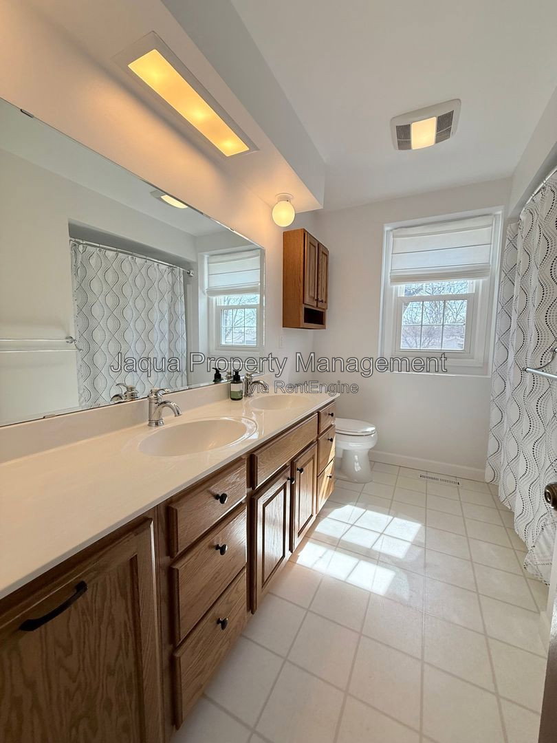Gallery Image 18