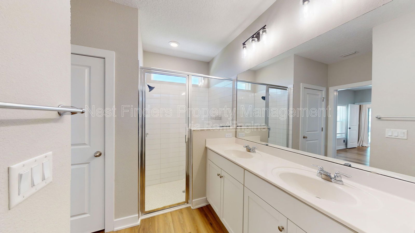 Gallery Image 15