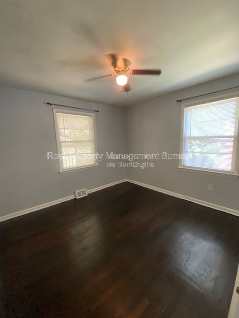 Gallery Image 14
