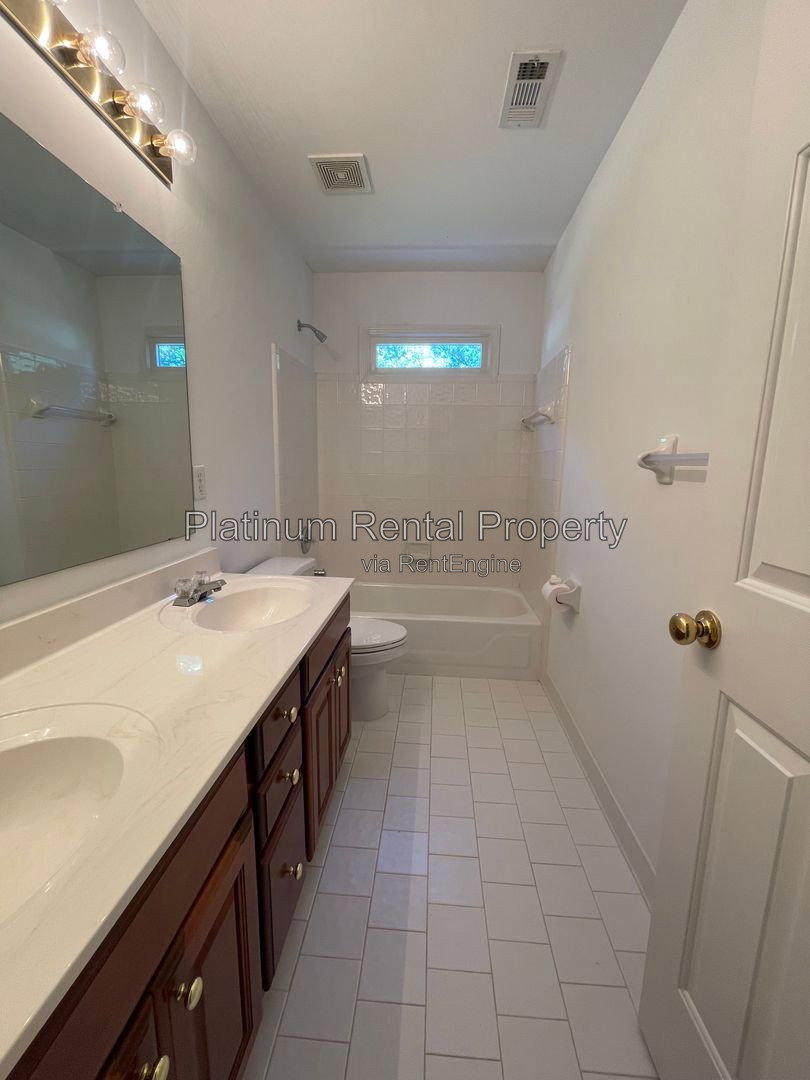 Gallery Image 69