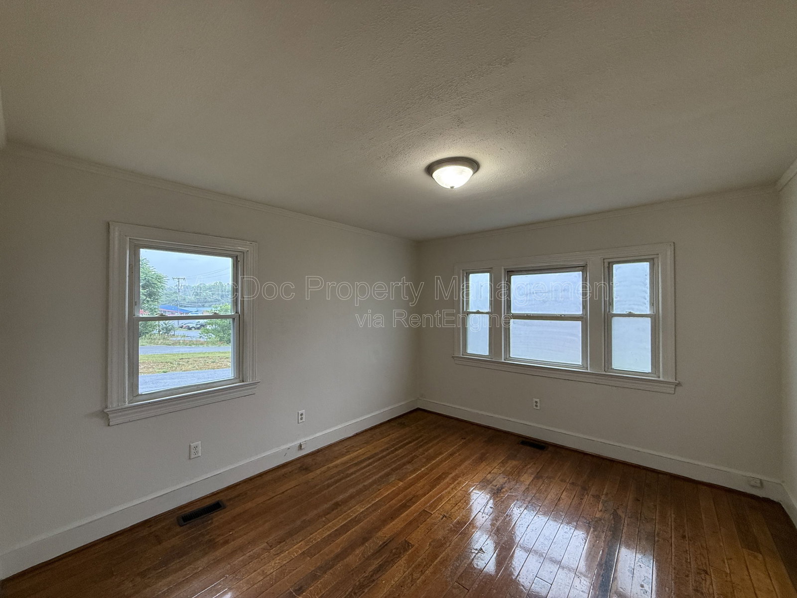 Gallery Image 18