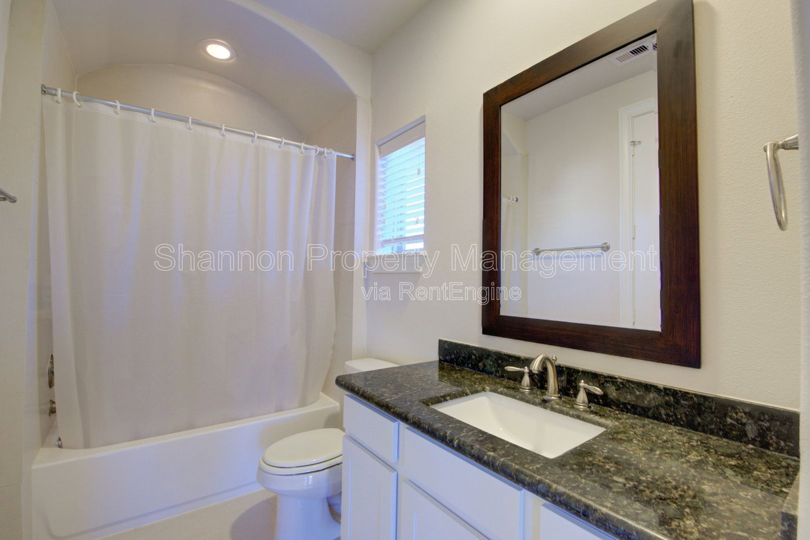 Gallery Image 16