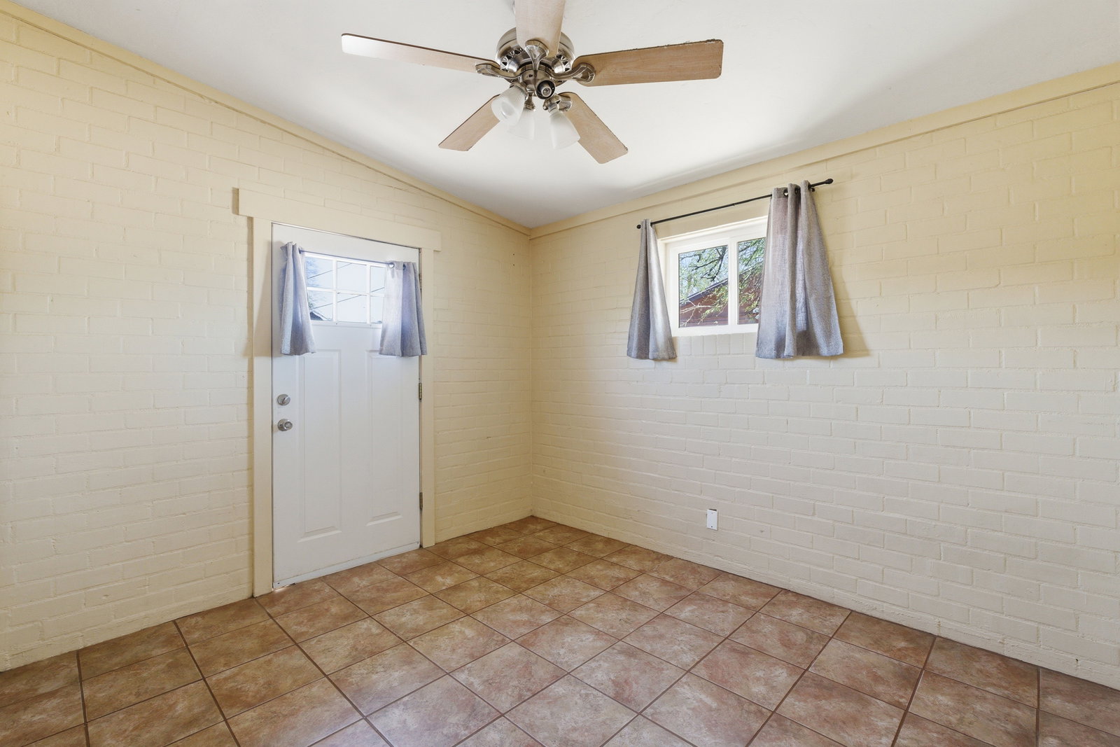 Gallery Image 17