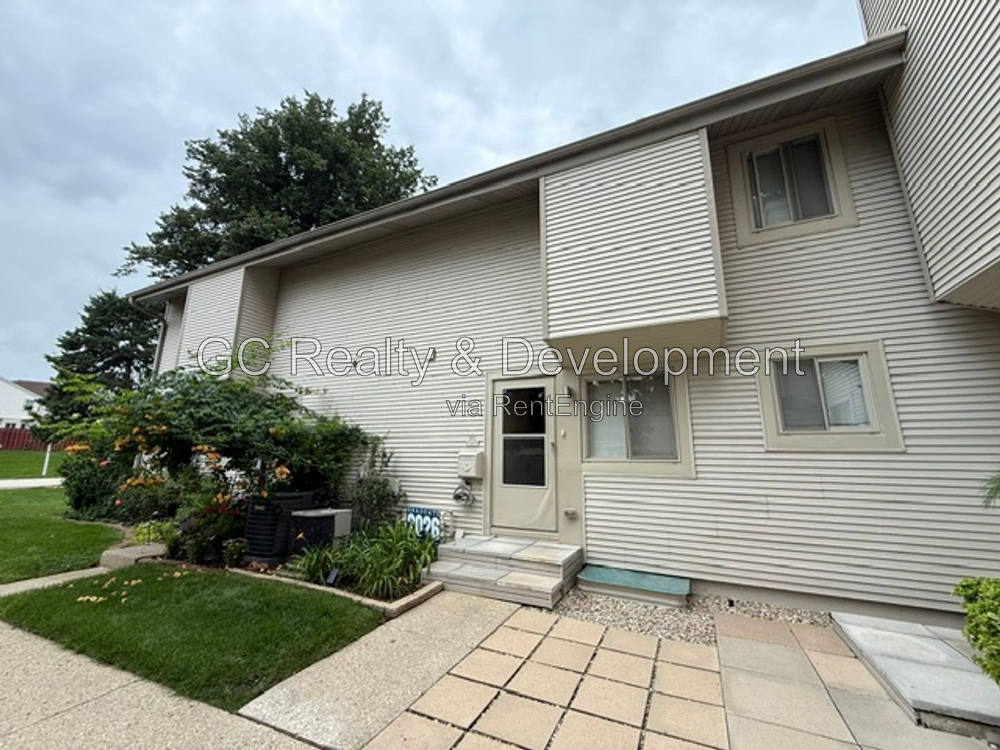 Gallery Image 0