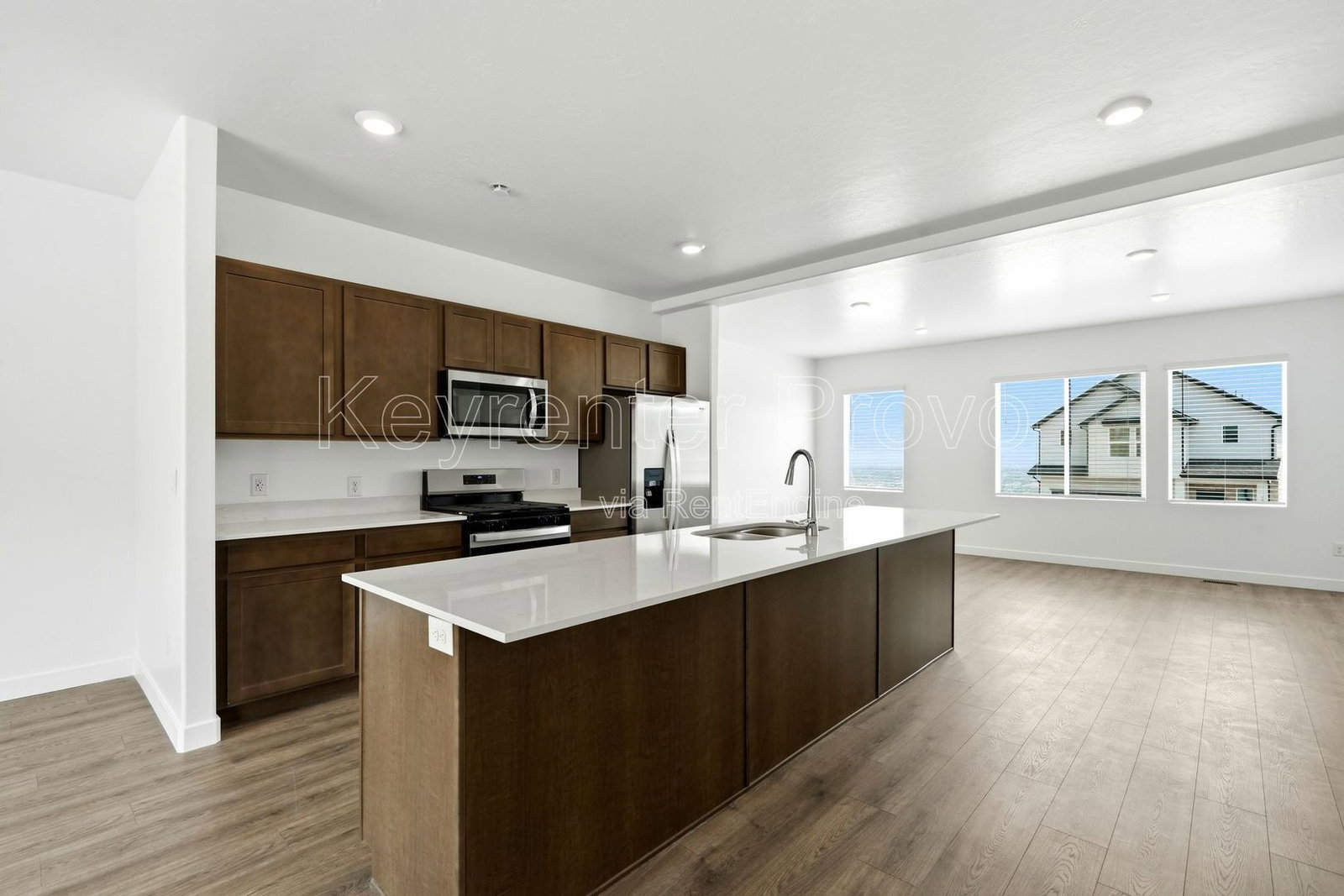 Gallery Image 0
